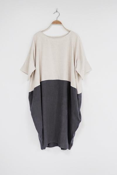 Vestido Camiseta Bloco de Cor