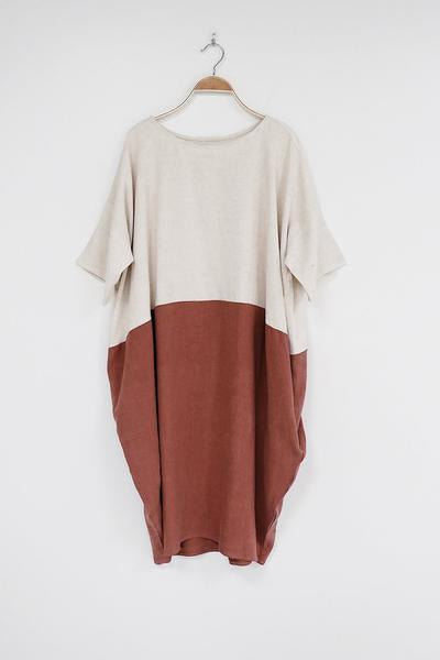 Vestido Camiseta Bloco de Cor